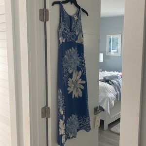 Women’s long dress